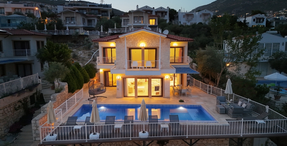 Villa Iris